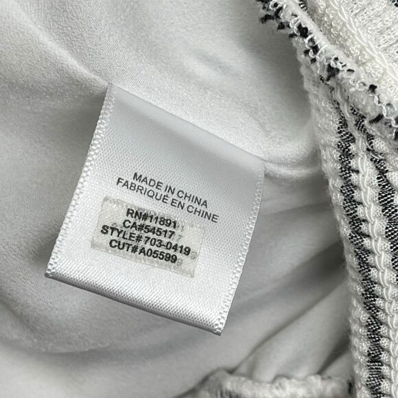 Anthropologie Ali & Jay Jumpsuit Romper Gray White Stripe Smocked Women’s Medium - Picture 10 of 12